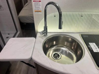2026 Thor Motor Coach DELANO — photo 11 view