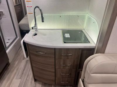 2026 Thor Motor Coach DELANO — photo 10 view