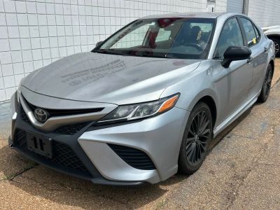 2020 Toyota Camry - Photo 1