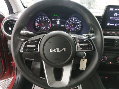 2024 Kia Forte — photo 12 view