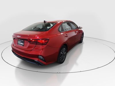 2024 Kia Forte — photo 7 view