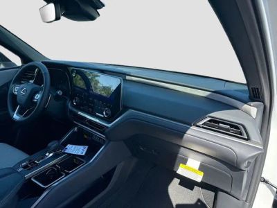 2026 Lexus TX — photo 15 view