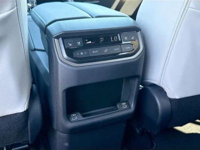 2026 Lexus TX — photo 21 view