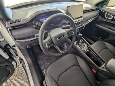 2026 Jeep Compass — photo 10 view