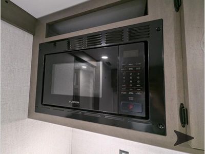 2026 Grand Design Transcend One - Photo 22