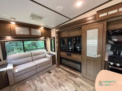 2019 Keystone RV Cougar — photo 17 view