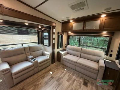 2019 Keystone RV Cougar — photo 18 view