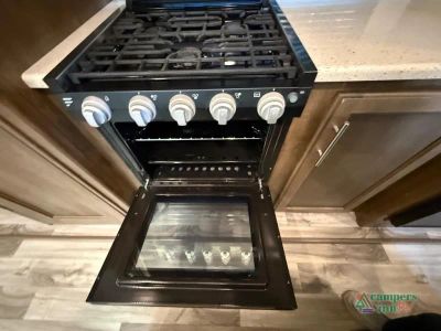 2019 Keystone RV Cougar — photo 11 view
