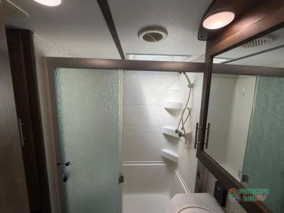 2019 Keystone RV Cougar — photo 27 view