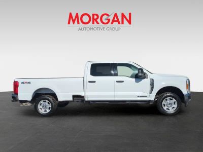 2025 Ford F-250SD — interior view
