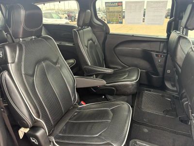 2025 Chrysler Pacifica - Photo 14
