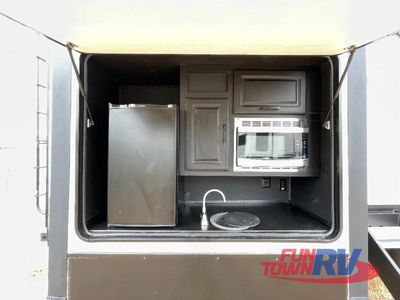 2022 Forest River RV Sandpiper Luxury - Photo 6