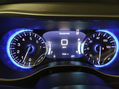2024 Chrysler Pacifica — photo 11 view