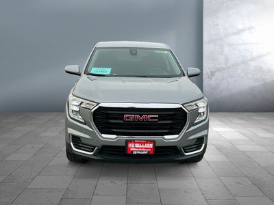 2024 GMC Terrain - Photo 2