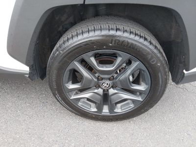 2024 Toyota RAV4 - Photo 10