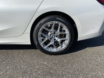 2025 BMW 3 Series - Photo 5