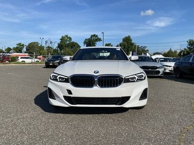 2025 BMW 3 Series - Photo 2
