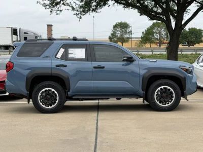 2026 Toyota 4Runner iForce Max - Photo 3