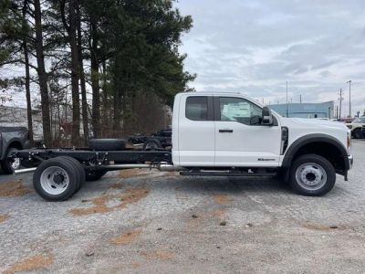2026 Ford F-450SD - Photo 2