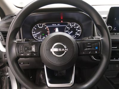 2024 Nissan Rogue — photo 12 view