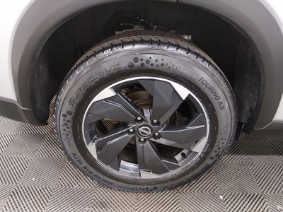 2024 Nissan Rogue — photo 10 view