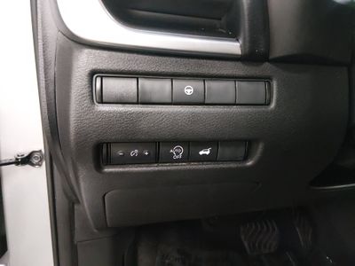 2024 Nissan Rogue — photo 13 view