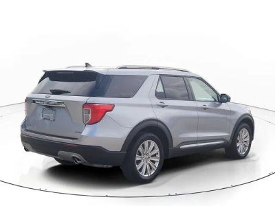 2022 Ford Explorer — detail view