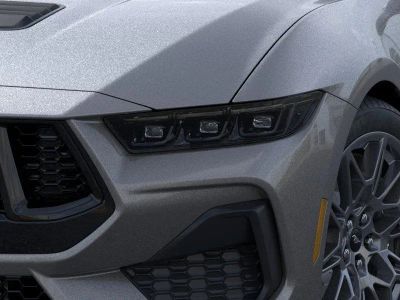 2026 Ford Mustang - Photo 18