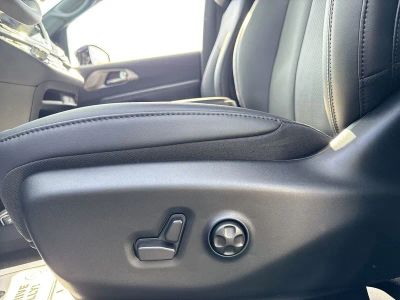 2026 Chrysler Pacifica — photo 12 view