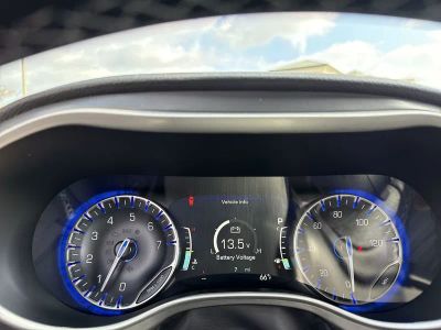 2026 Chrysler Pacifica — photo 18 view