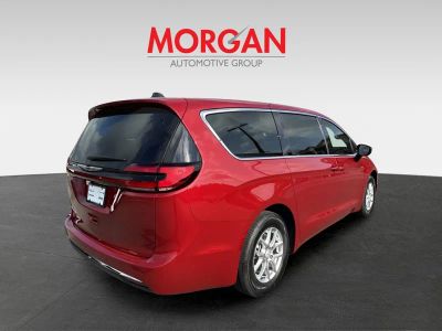 2026 Chrysler Pacifica — rear three-quarter view