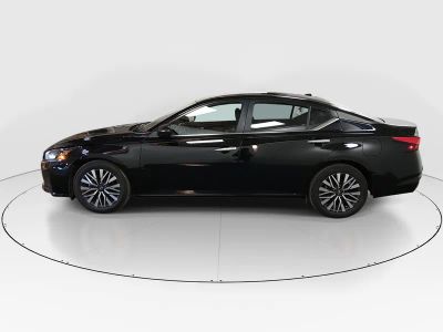 2024 Nissan Altima - Photo 4