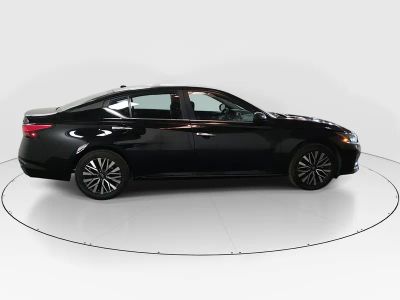 2024 Nissan Altima - Photo 8