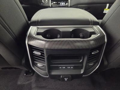 2026 Ram 1500 — photo 18 view