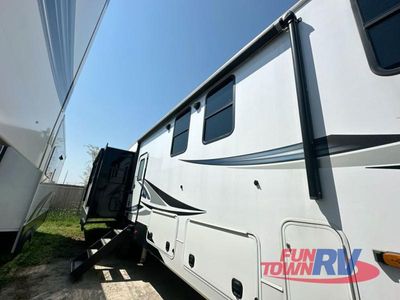 2023 CrossRoads RV Cameo - Photo 9