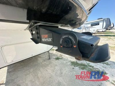 2023 CrossRoads RV Cameo - Photo 10