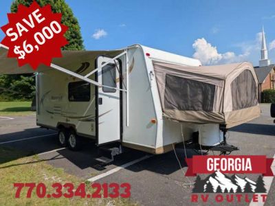 2011 Forest River SHAMROCK 23SS — front three-quarter view