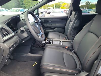 2026 Honda Odyssey Sport-L Auto — photo 14 view