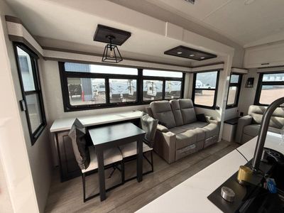 2026 Jayco Pinnacle - Photo 9