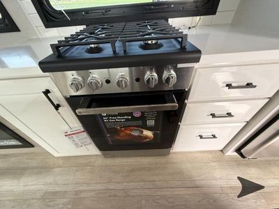 2026 Jayco Pinnacle - Photo 15