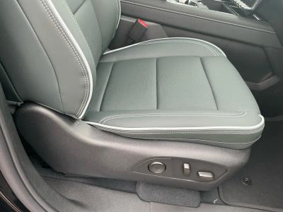2026 GMC Sierra EV — photo 7 view
