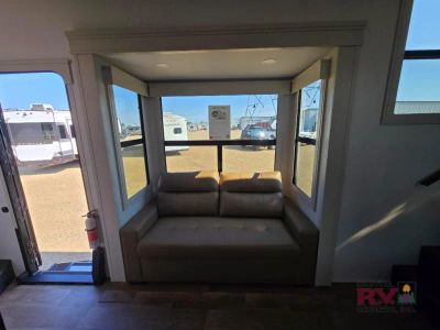 2027 Grand Design Solitude — photo 17 view