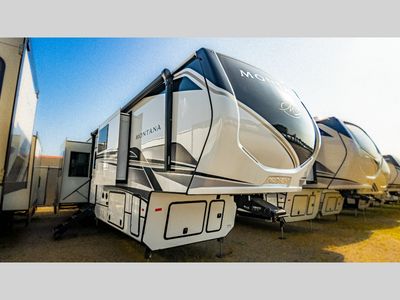 2025 Keystone Montana - Photo 1