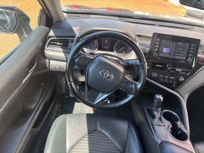 2021 Toyota Camry - Photo 2