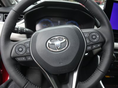 2024 Toyota RAV4 - Photo 14