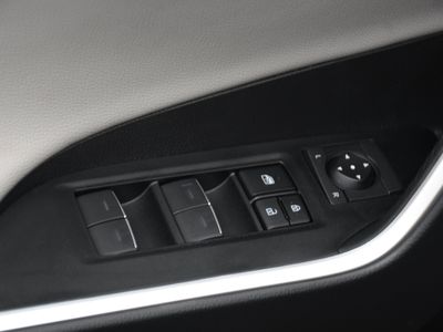 2024 Toyota RAV4 - Photo 11