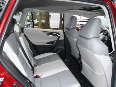 2024 Toyota RAV4 - Photo 20