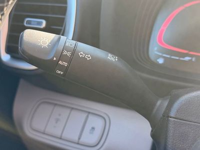 2023 Hyundai Venue SEL - Photo 25