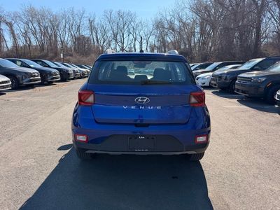 2023 Hyundai Venue SEL - Photo 5