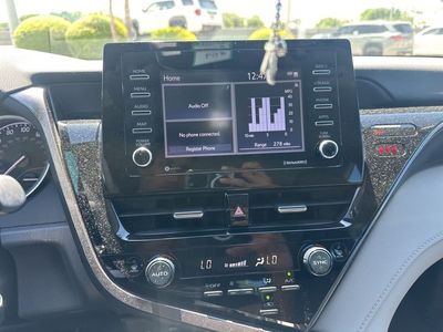 2022 Toyota Camry - Photo 11